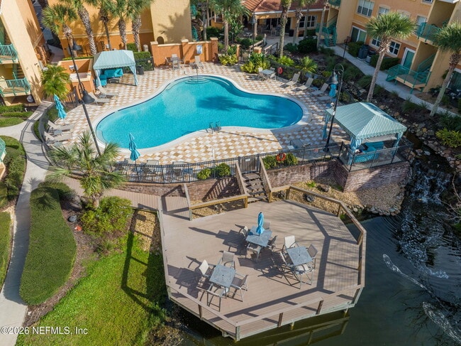 Building Photo - 111 25th Ave S Unit M14