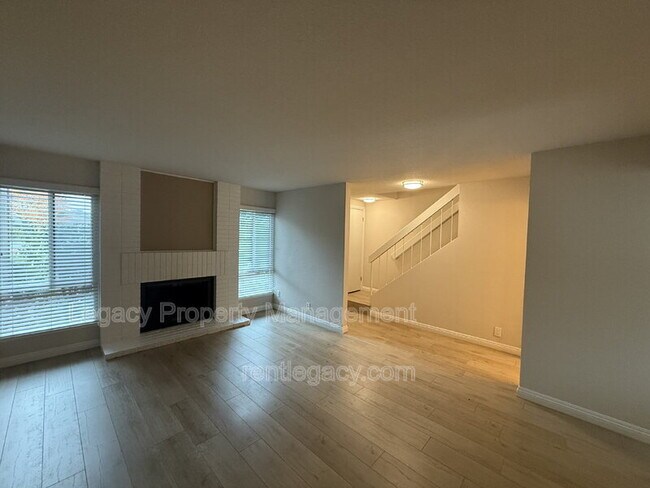 Photo - 2298 Sierra Blvd Unit Apt C