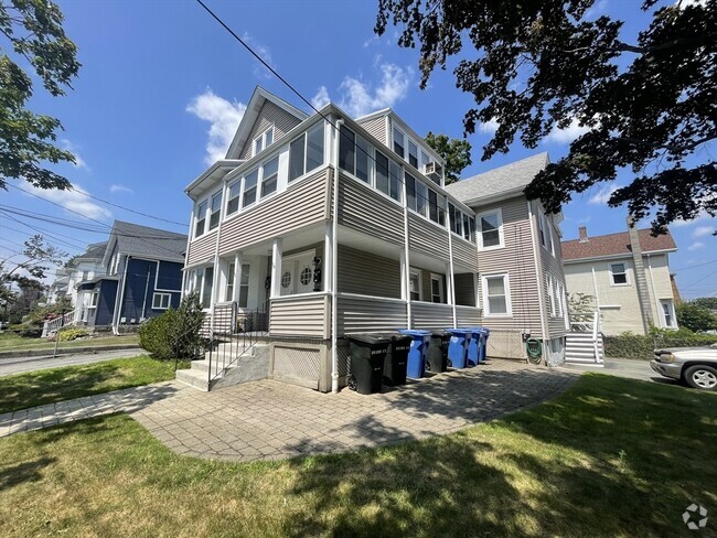Building Photo - 164 Brown St Unit 3 Rental