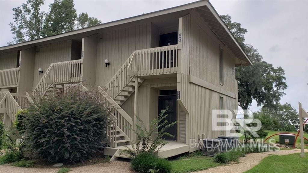 Photo - 1011 Sea Cliff Dr N