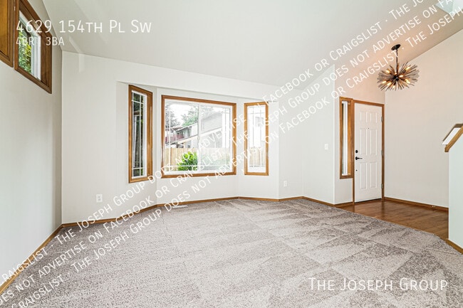 Photo - 4629 154th Pl SW