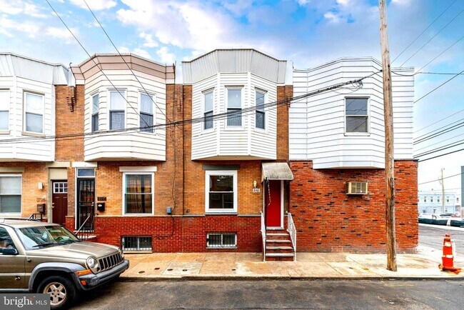 Building Photo - 2102 S Opal St Rental