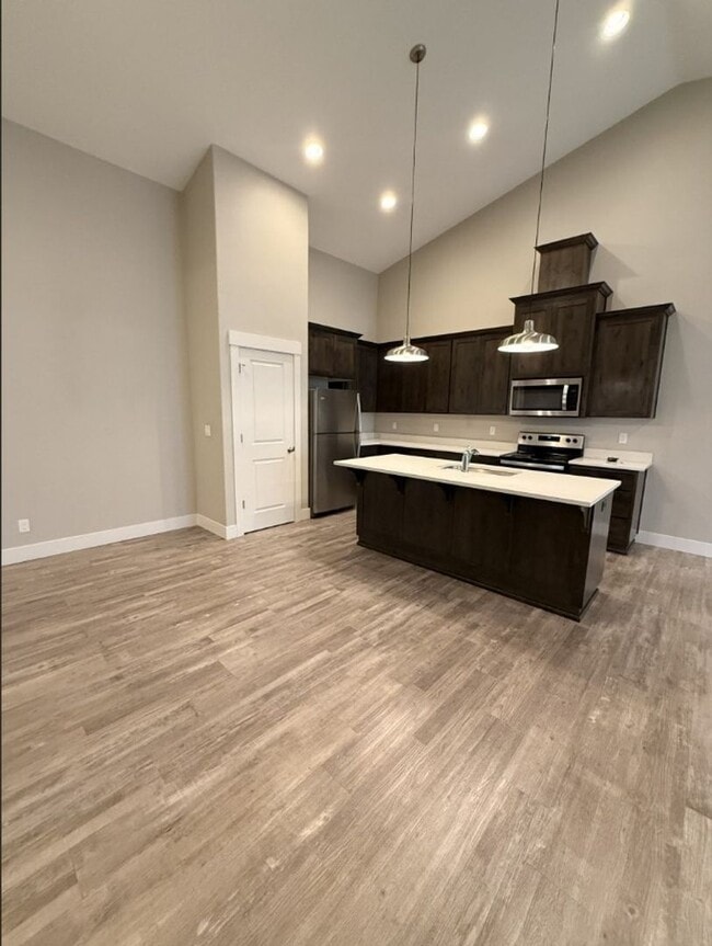 Photo - 3 Bed 2 Bath - Sublimity Duplex