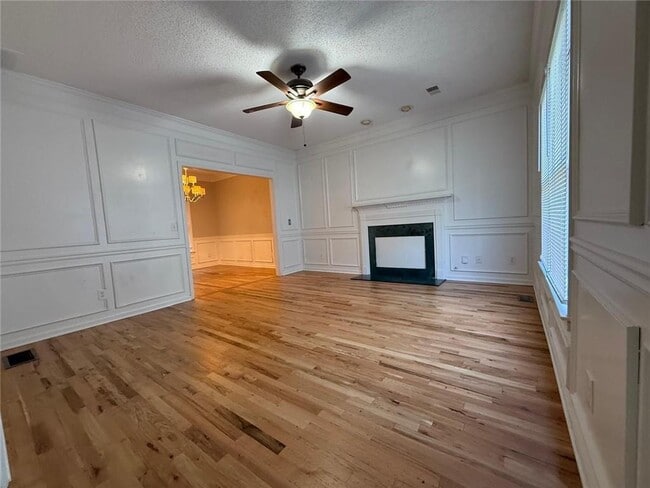 Photo - 5697 Frontier Walk Ln NE