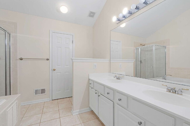 Photo - 50 Battalion Dr