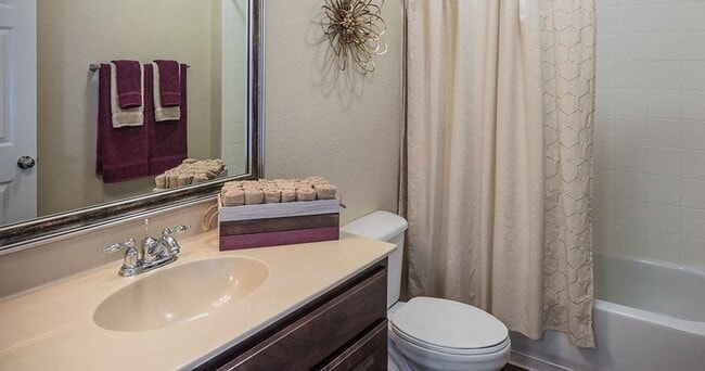 The Manor Homes of Arborwalk Apartments