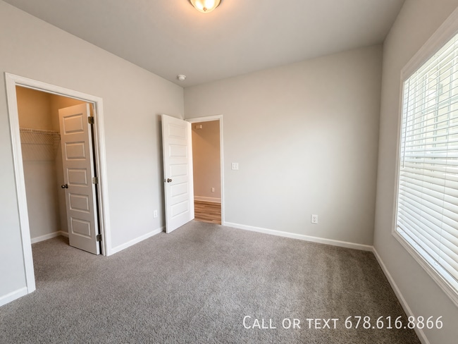 Photo - 213 Logan Crest Ct