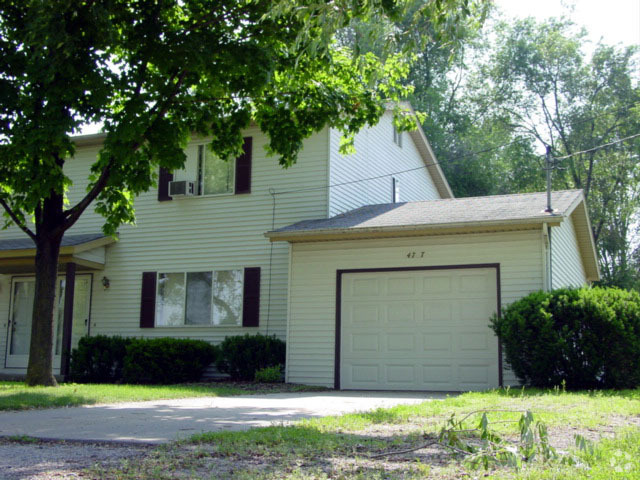 Building Photo - 4797 Lorraine Ave Rental