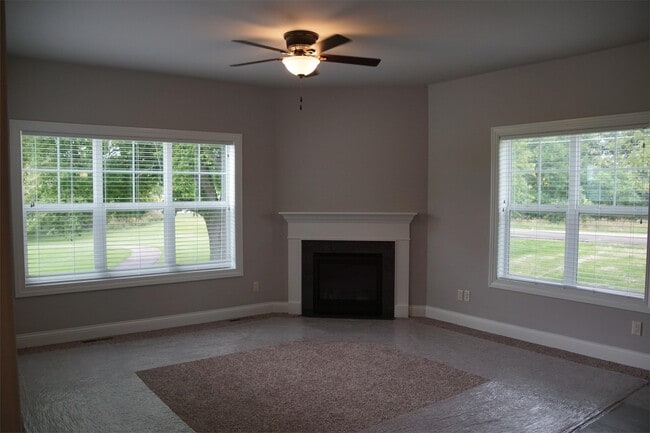 Photo - 6715 Charlie Grimm Rd