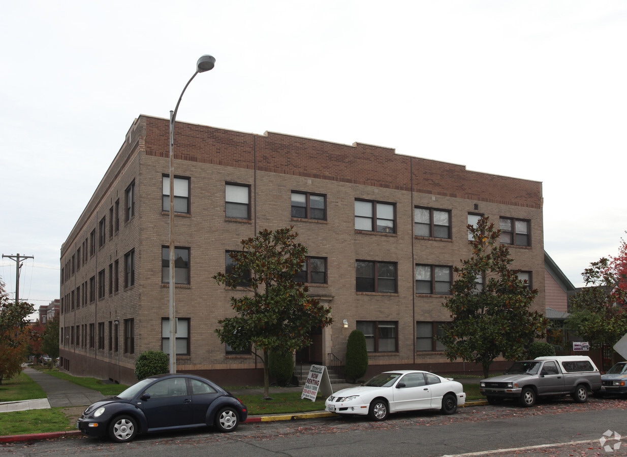 Travis Apartments - Travis Apartments