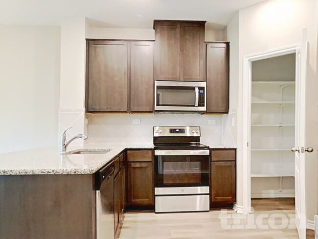 Photo - 601 Lost Pond