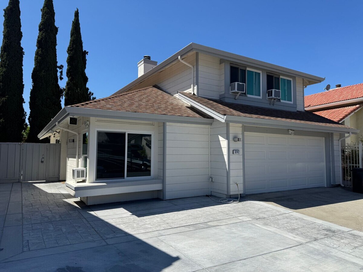 Evergreen San Jose 3 bed/ 2.5 bath, Two St... - Evergreen San Jose 3 bed/ 2.5 bath, Two St... Casa
