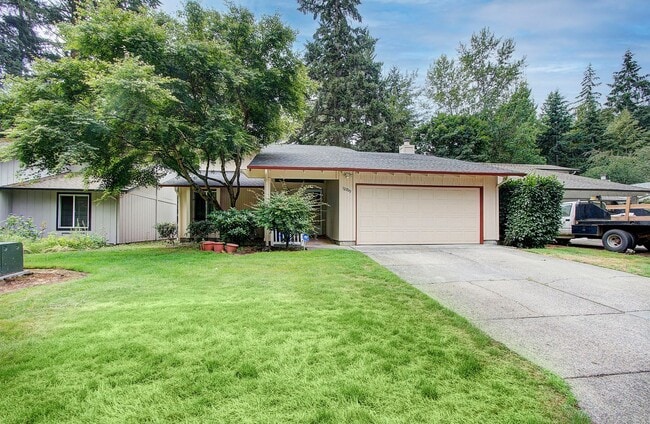 Photo - Bright 3 Bedroom 2 Bath Home in Pinebrook! Stainless Appliance Package
