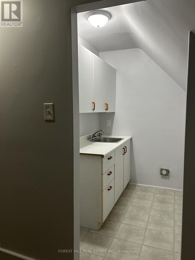 Photo - 28 Harris Park Dr