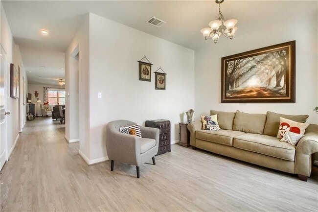 Photo - 1516 Ida Nell Pearson St