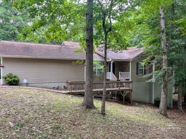 Building Photo - 6238 King George Dr Rental