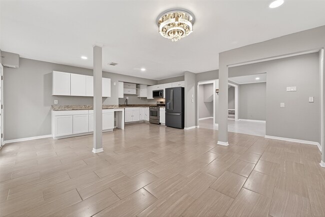 Photo - 20018 Beechview Ln