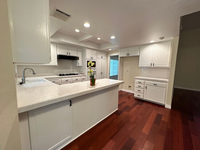 Photo - UPDATED 3 BED 2 BATH HOUSE WITH POOL