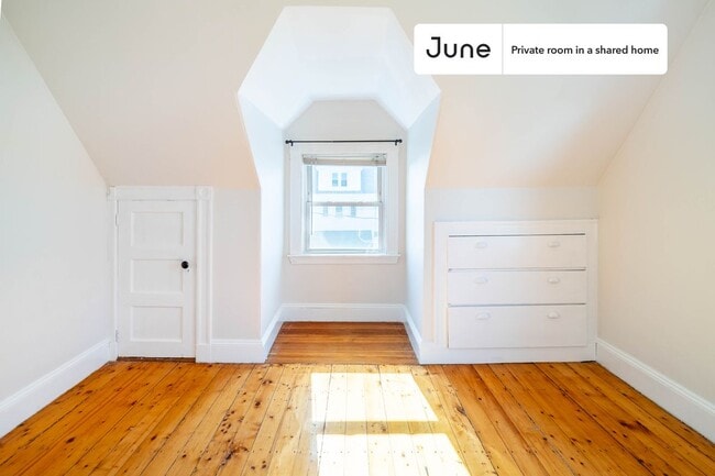 Photo - Room in Shared 7 bed/2 bath home Unit D