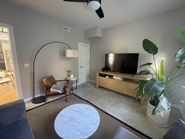 Photo - 1094 Say Ave