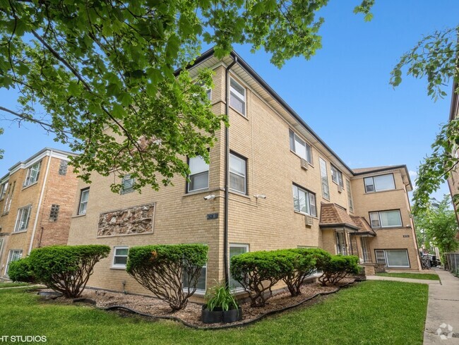Building Photo - 6747 N Olmsted Ave Unit 2A Rental