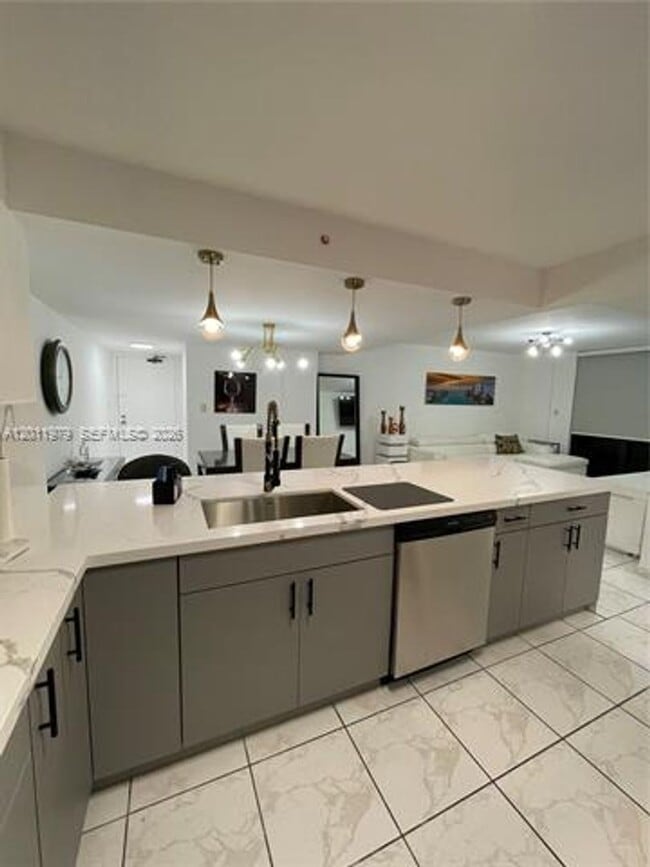 Photo - 1621 Collins Ave Unit 1621 Collins Ave # 707