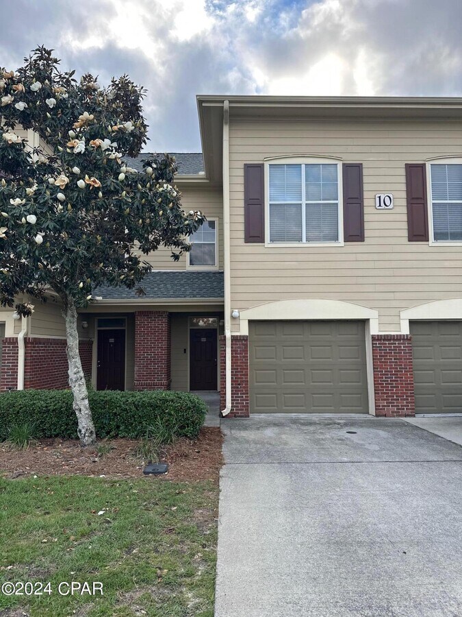 1005 Baldwin Rowe Cir Townhome Townhome Rental in Panama City FL
