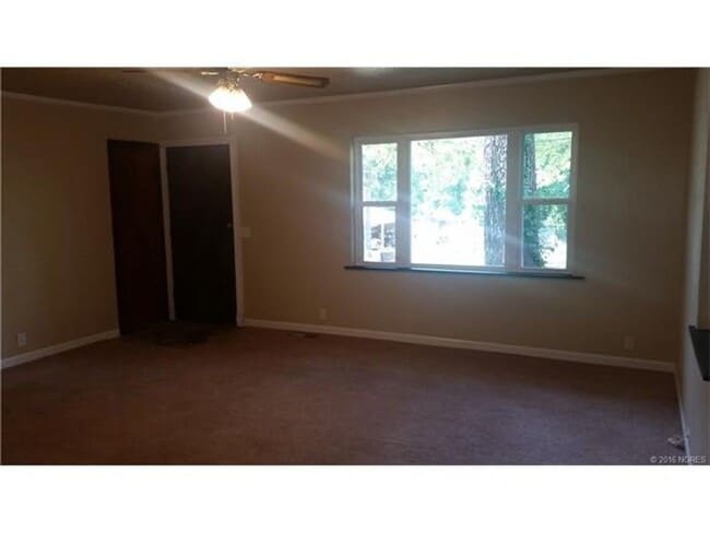 Vibrant 3 bedroom 1 bathroom