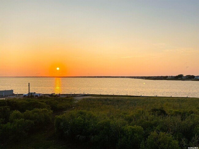 Photo - 274 Dune Rd Unit 19