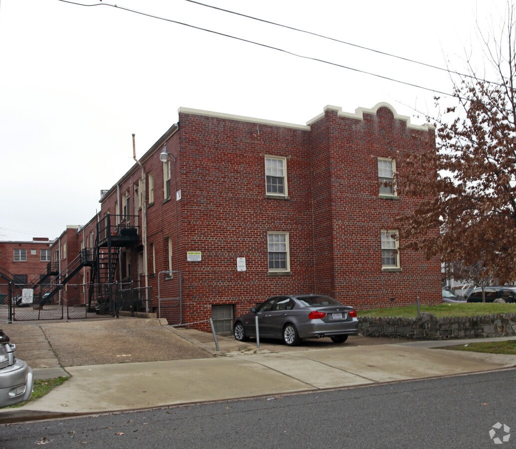 Photo - 5400-5408 5th St NW