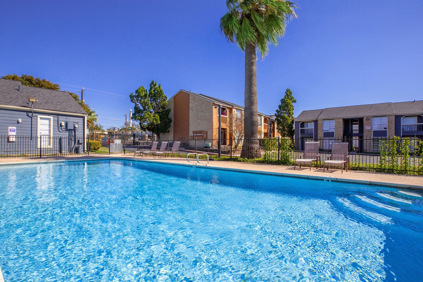 Photo - Fredericksburg Place Apartments