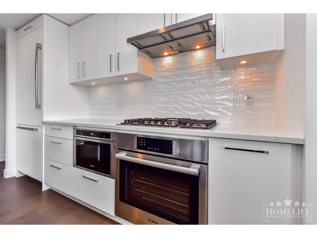 Photo - 1588 Johnston Rd Unité 307