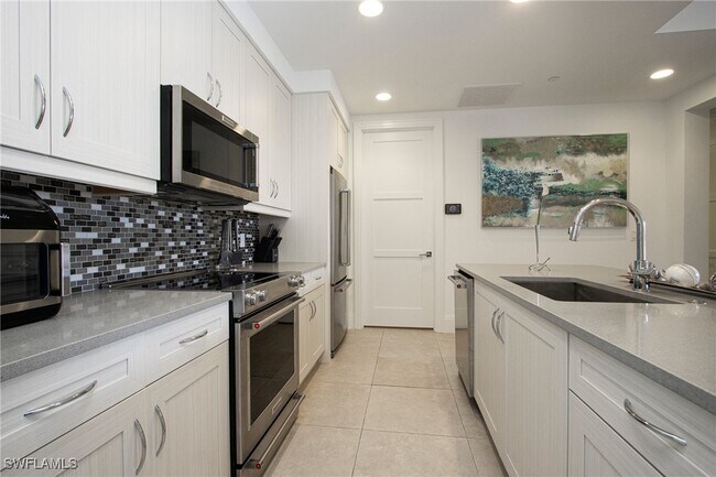 Photo - 1035 3rd Ave S Unidad 303 Rental