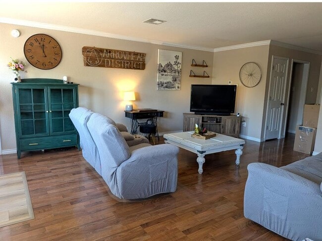 Photo - 1800 Twisted Oak Dr