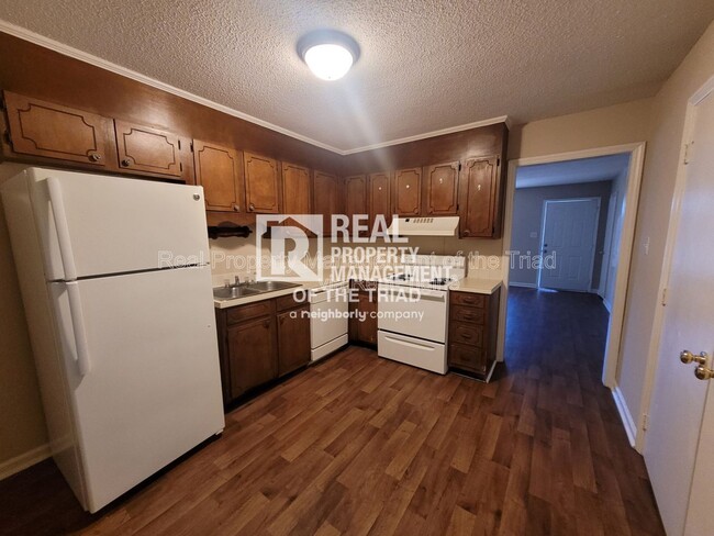 Photo - 2574 Green Oaks Ct SE Unit A