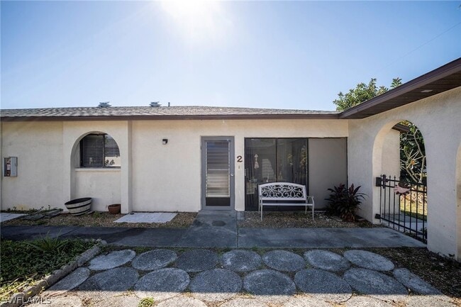 Building Photo - 3706 SE 10th Ave Unit 2