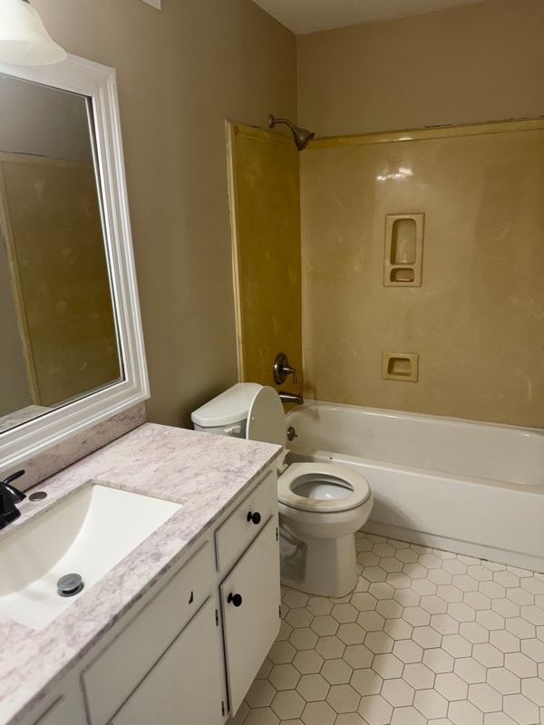 Photo - 2004 Pine Needle Dr E