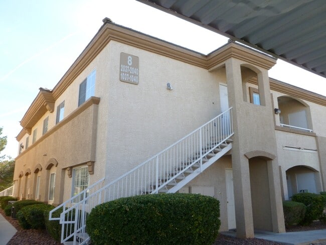 3400 Cabana Dr Unit 2037