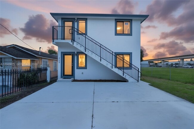Building Photo - 2731 NW 44th St Unit 2731