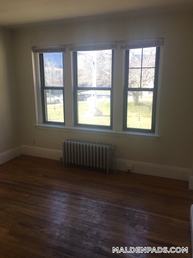 Photo - 349 Pleasant St Unidad A1-20