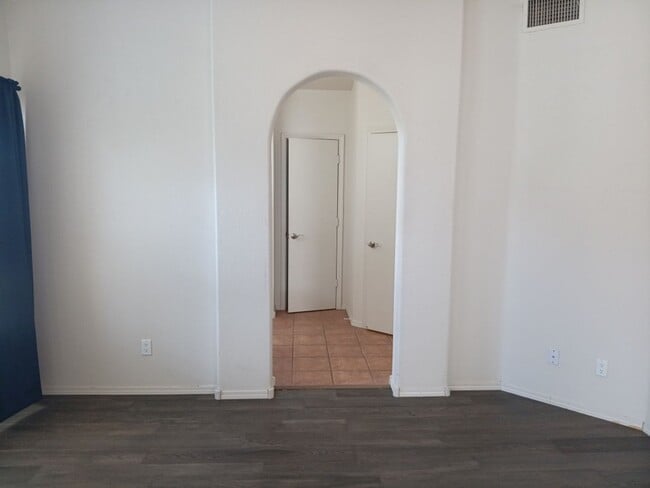 Photo - 3 Bedroom, 2 Bathroom Home! Schedule a Sho...