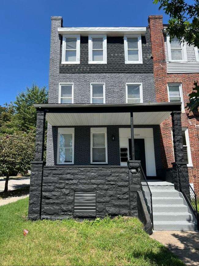 Building Photo - Whittier 4 Unit 2 Rental