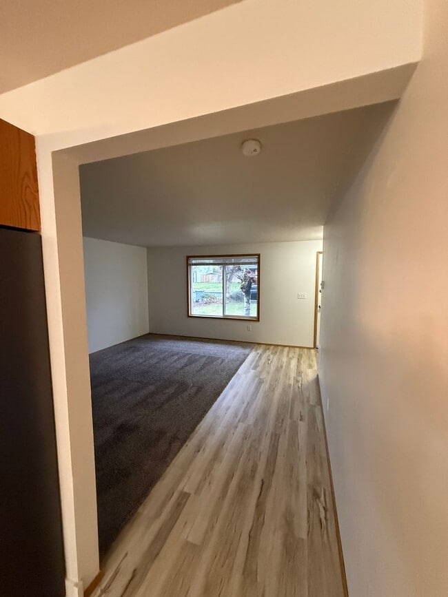 Photo - Updated, ITs a must see........ 3 bedroom, 2 bath - Village on the Ridge Phase 2 subdivision