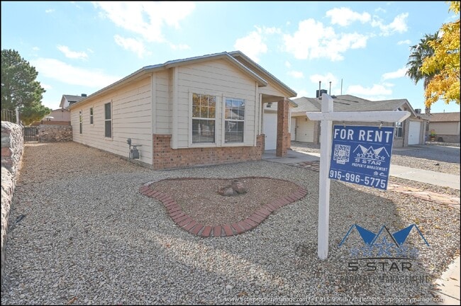 Photo - 648 Wind River Ave