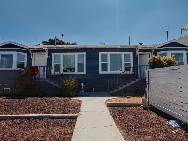 360 Parkman Ave Unidad 360 Parkman Ave.