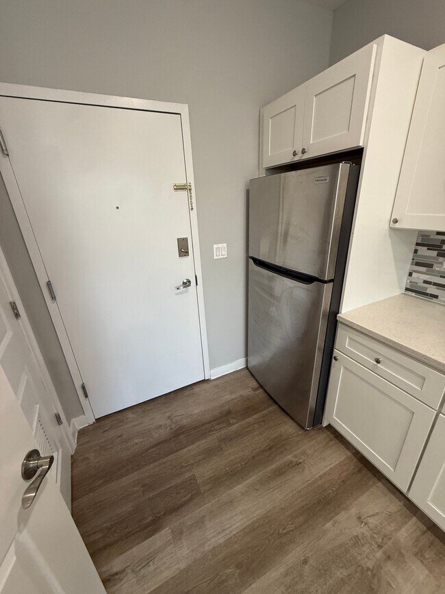 Photo - 65 Auburn St Unidad 304