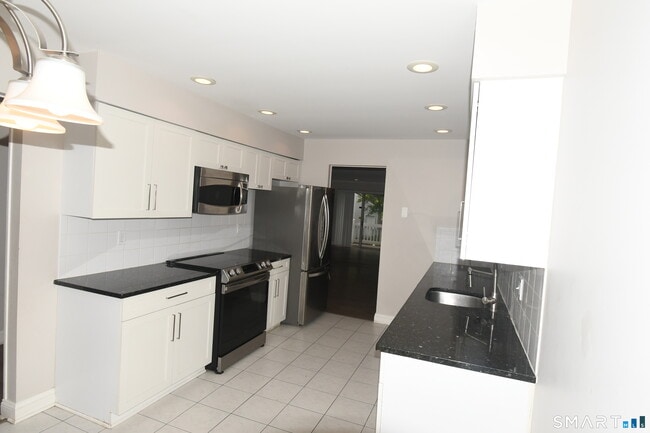 Photo - 3977 Park Ave Unit 3977