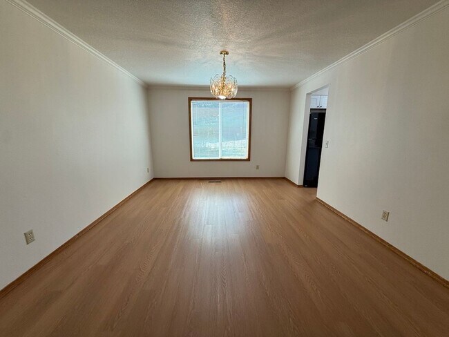 Photo - 17040 SW Cambridge Dr