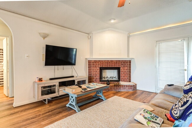 Photo - 6325 14th St