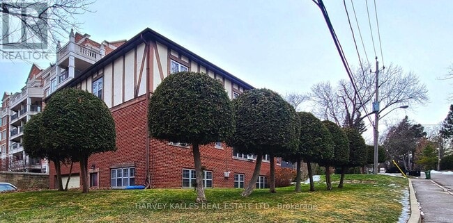 Photo - 65 Old Mill Rd Unité 7